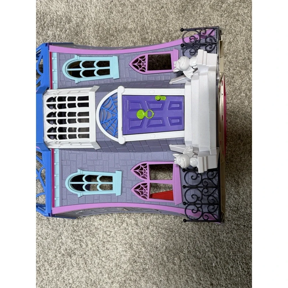 Disney Jr. Vampirina Scare B&B Doll Play House Mansion Castle Playset House Only